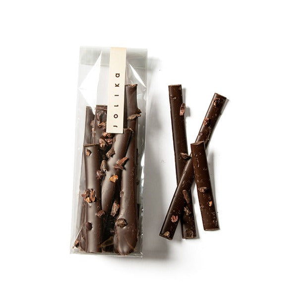 מקלות שוקולד עם שבבי קקאו גרוס