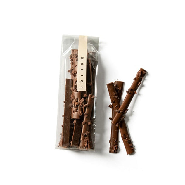 מקלות שוקולד עם שבבי קקאו גרוס